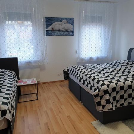Km Apartment تيبرغ المظهر الخارجي الصورة