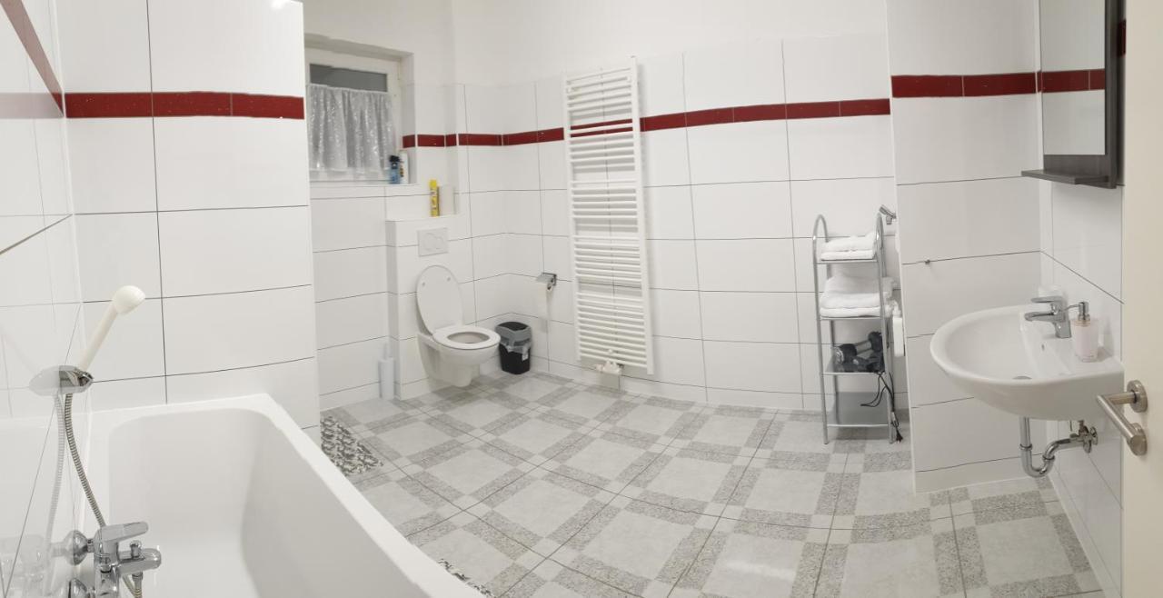 Km Apartment تيبرغ المظهر الخارجي الصورة